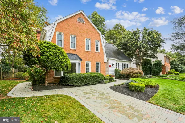 North Bethesda, MD 20852,11701 HITCHING POST LN