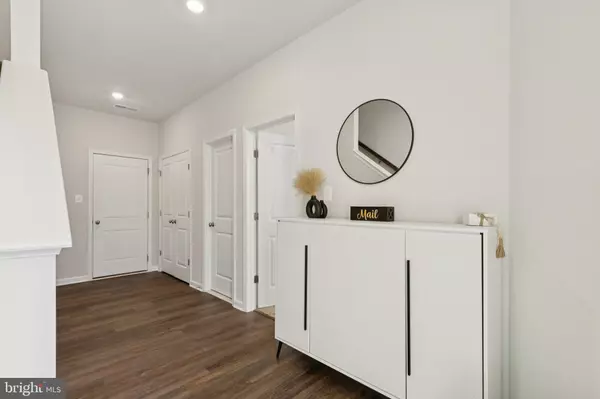 Leesburg, VA 20176,1636 FIELD SPARROW TER NE