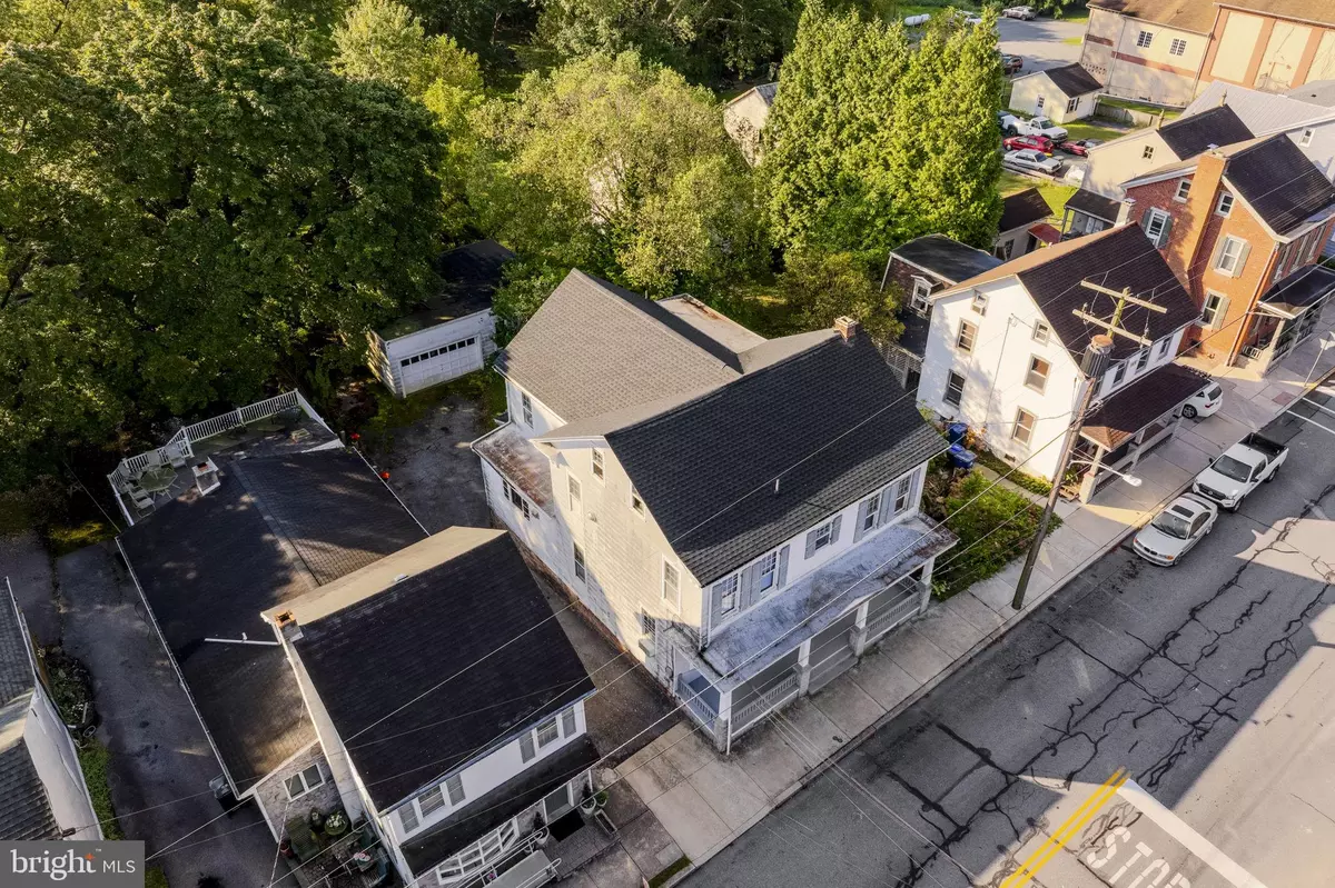 Adamstown, PA 19501,93 E MAIN ST