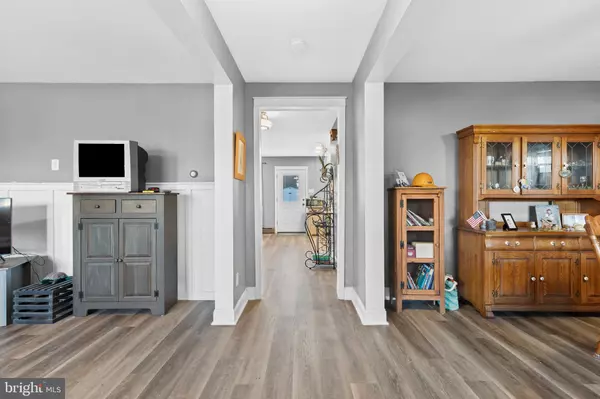 Levittown, PA 19055,73 GRAYSTONE LN