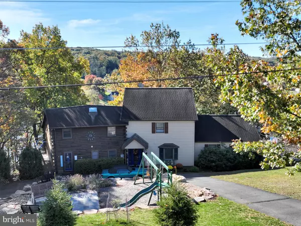 Auburn, PA 17922,1489 BEARCAT CV