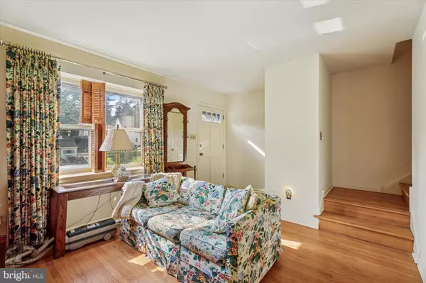 Narberth, PA 19072,515 CONWAY AVE