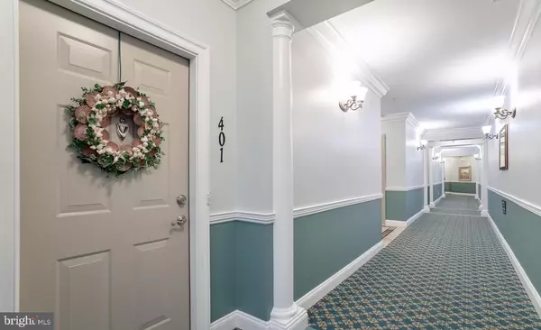 Elkridge, MD 21075,6150 SHADYWOOD RD #401