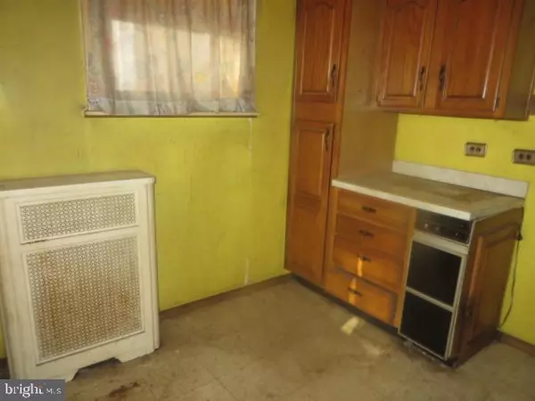 Philadelphia, PA 19120,5002 ORMES ST