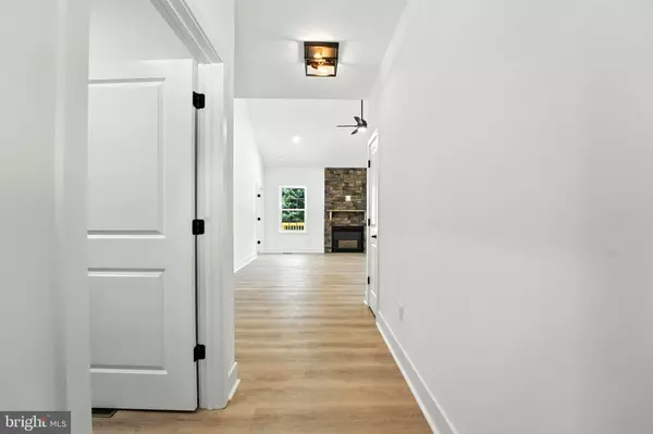 Culpeper, VA 22701,10446 CHERRY HILL RD.