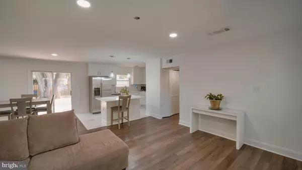 Sterling, VA 20164,312 E GORDON ST