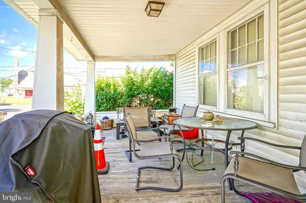 Elmer, NJ 08318,76 CHESTNUT ST