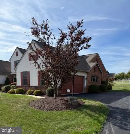 Elverson, PA 19520,242 STEEPLECHASE DR
