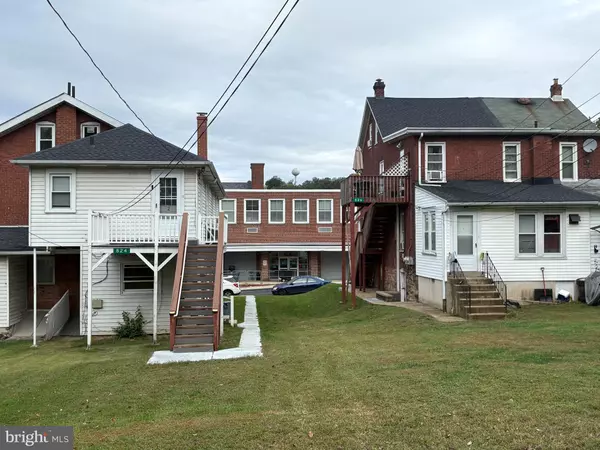 Coatesville, PA 19320,826 STIRLING ST