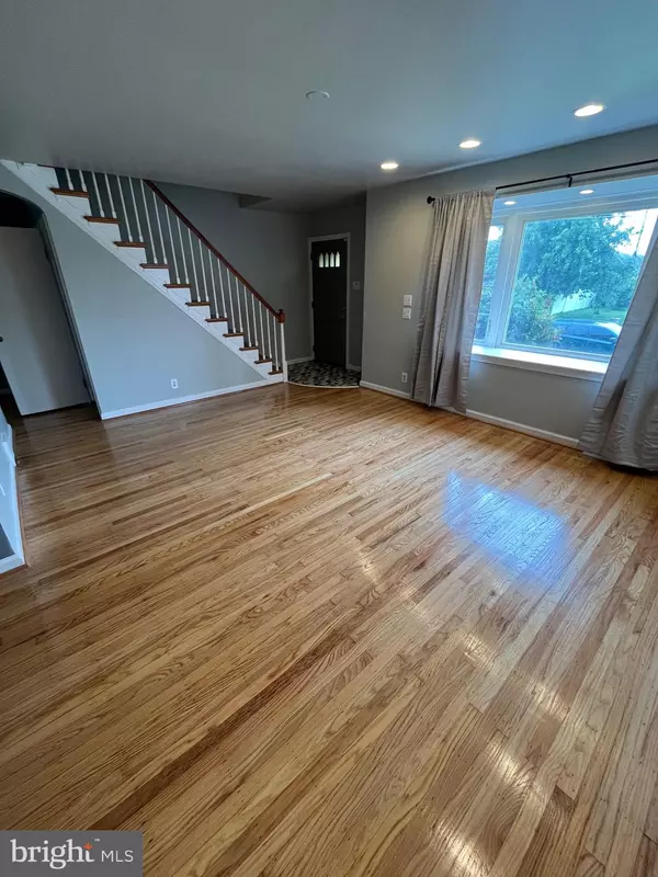 Philadelphia, PA 19152,8113 BRADFORD ST