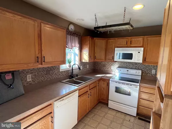 Auburn, PA 17922,1371 TEEPEE DR