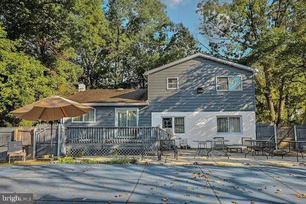 Lindenwold, NJ 08021,326 CHESTNUT AVE