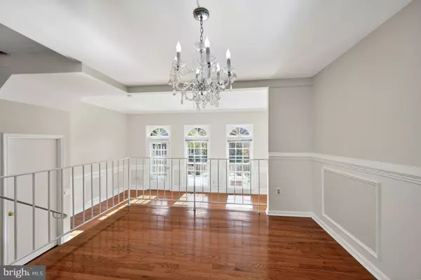 Alexandria, VA 22306,2477 WINDBREAK DR