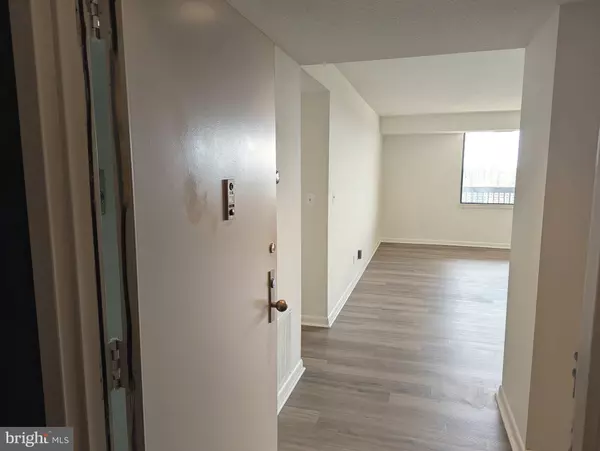 Falls Church, VA 22041,3709 S GEORGE MASON DR #1610 E