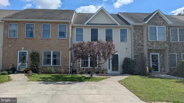 169 BALTUSROL DR, Charles Town, WV 25414