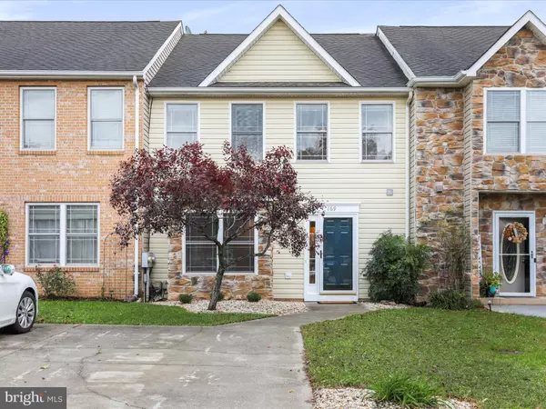 169 BALTUSROL DR, Charles Town, WV 25414