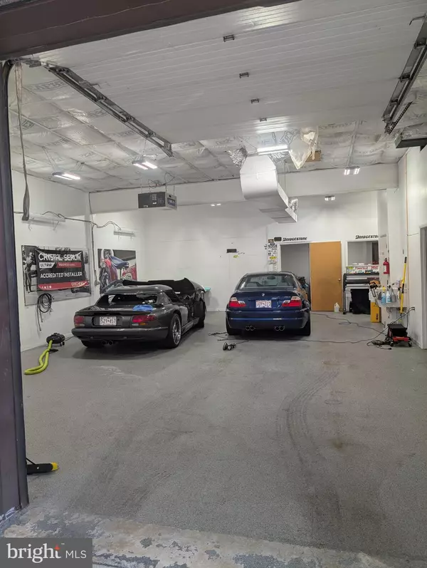 Ellicott City, MD 21042,3220 CORPORATE CT #D