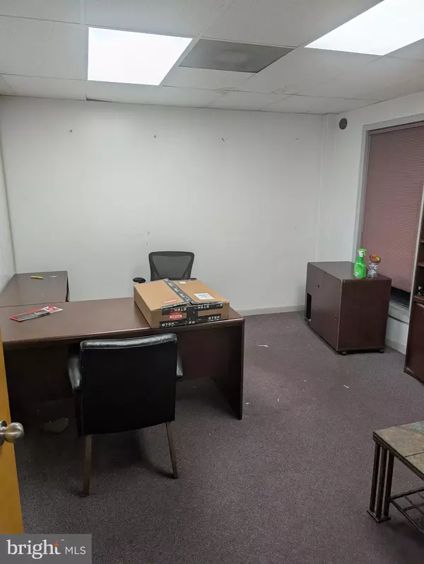 Ellicott City, MD 21042,3220 CORPORATE CT #D