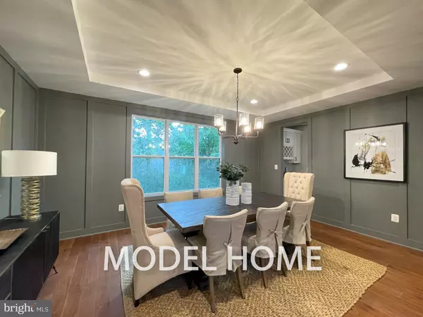 Vienna, VA 22180,449 LAWYERS RD NW