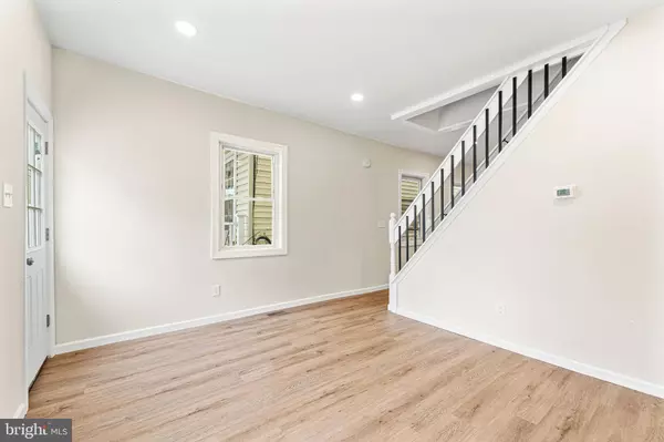 Gloucester City, NJ 08030,323 MORRIS ST