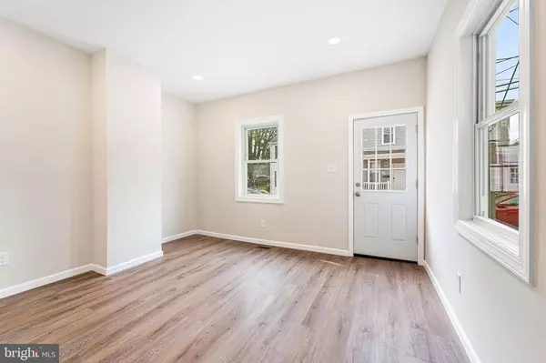 Gloucester City, NJ 08030,323 MORRIS ST