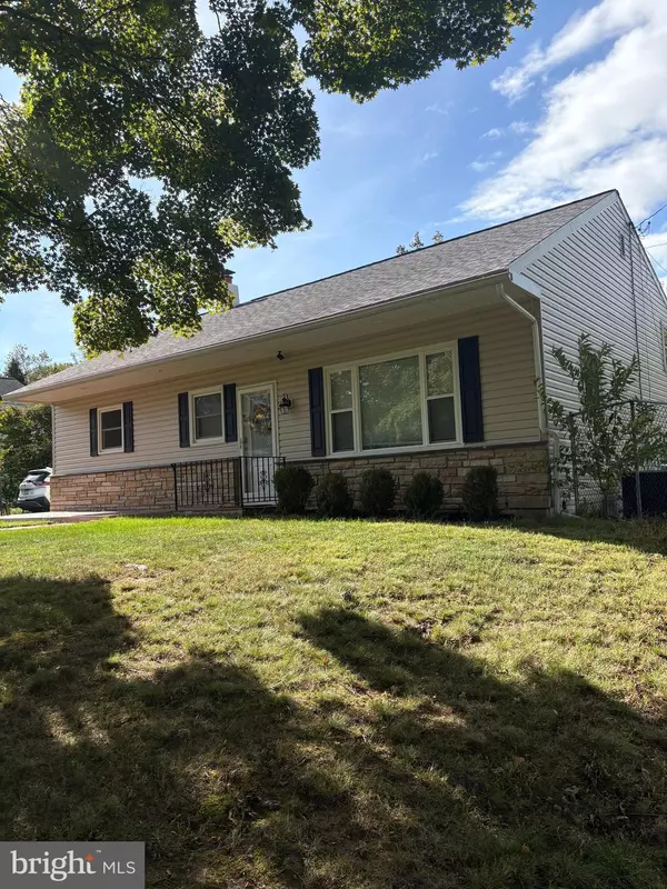 2812 MEYER AVE, Glenside, PA 19038