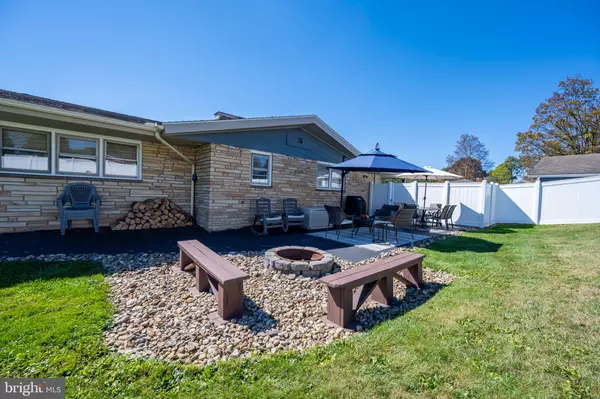 Oakland, MD 21550,445 DENNETT RD