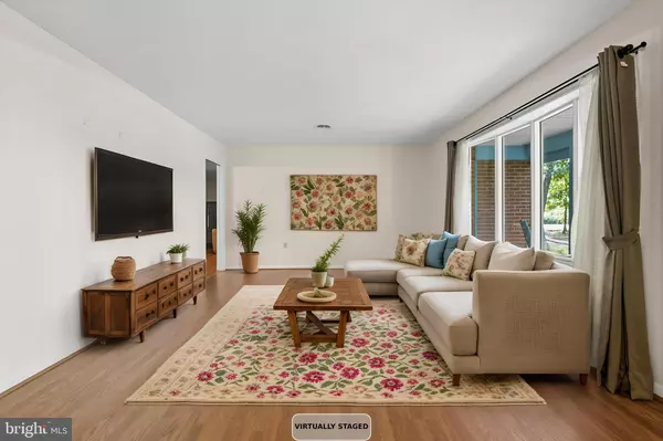 Luray, VA 22835,579 CIRCLE VIEW RD