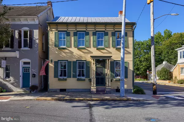 Manheim, PA 17545,2 S CHARLOTTE ST