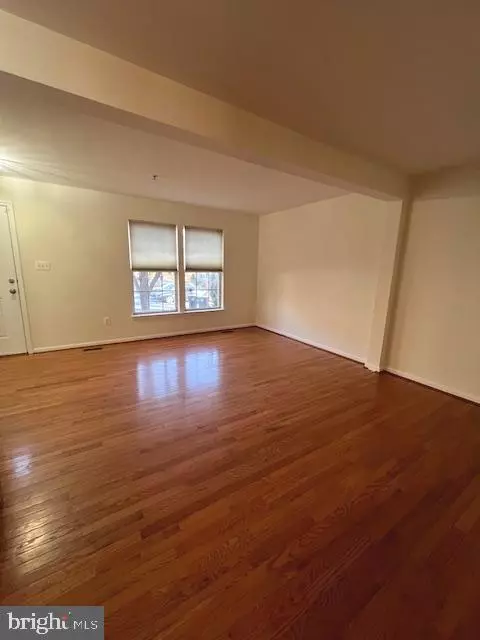 Germantown, MD 20874,18704 HARMONY WOODS LN