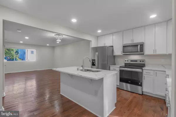 Washington, DC 20032,800 WHEELER HILL DR SE