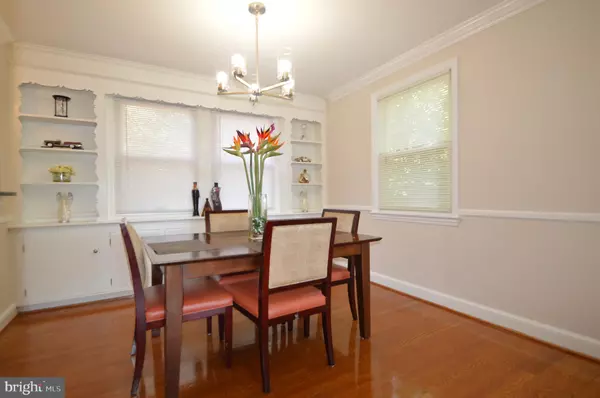 Washington, DC 20011,210 PEABODY ST NE