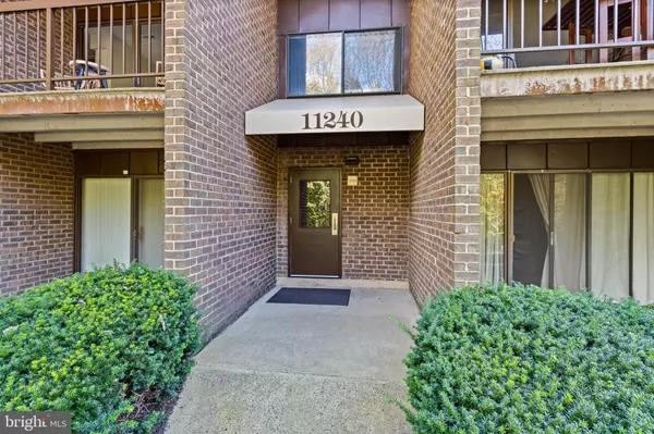 Reston, VA 20190,11240 CHESTNUT GROVE SQ #358