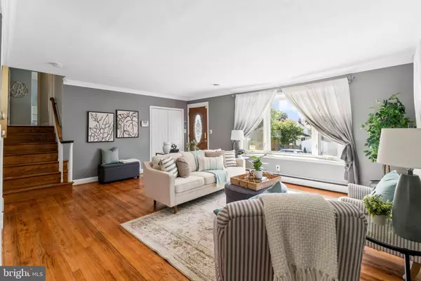 Baltimore, MD 21228,1902 LISMORE LN