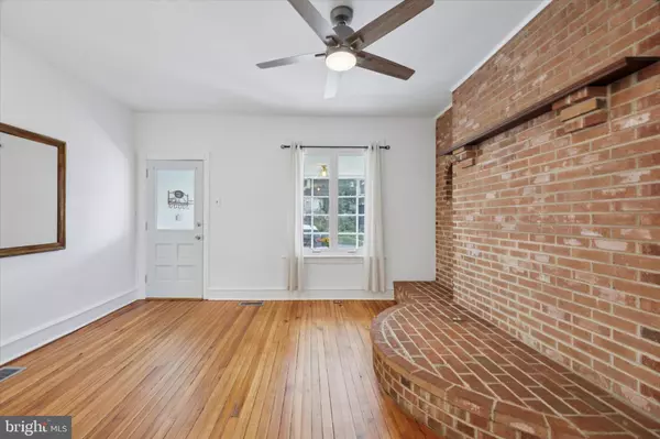 Darby, PA 19023,221 HIGHLAND AVE