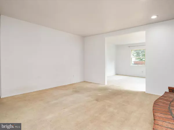 Glen Burnie, MD 21060,115 DORCHESTER RD