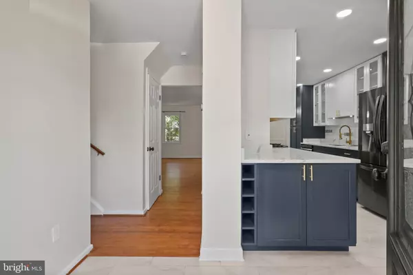 Burke, VA 22015,5522 CONISTONE CT