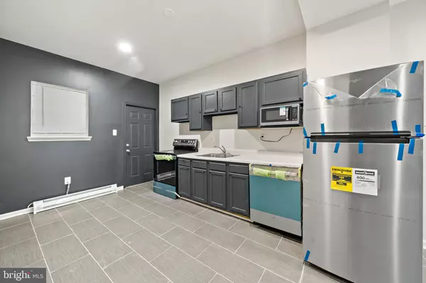 Philadelphia, PA 19121,2033 N CLEVELAND ST