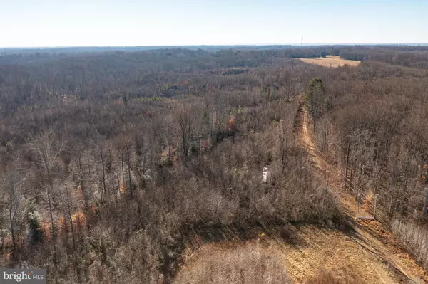 King George, VA 22485,8311 DAISY LN