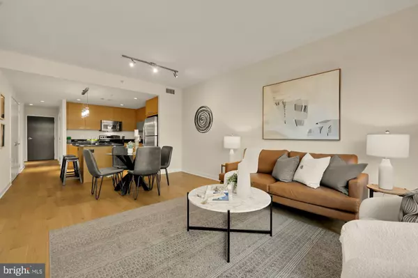 Washington, DC 20001,1010 MASSACHUSETTS AVE NW #207