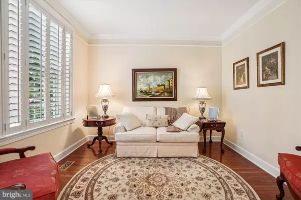 Leesburg, VA 20176,43414 WESTCHESTER SQ