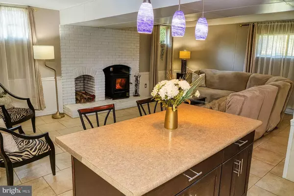 Whitehall, PA 18052,4468 THEBES TURN