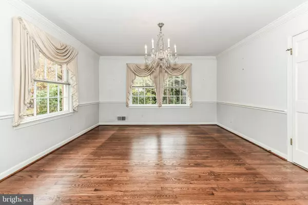 Arlington, VA 22207,4178 39TH ST N