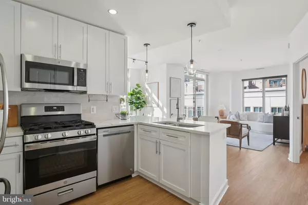 Arlington, VA 22203,820 N POLLARD ST #914