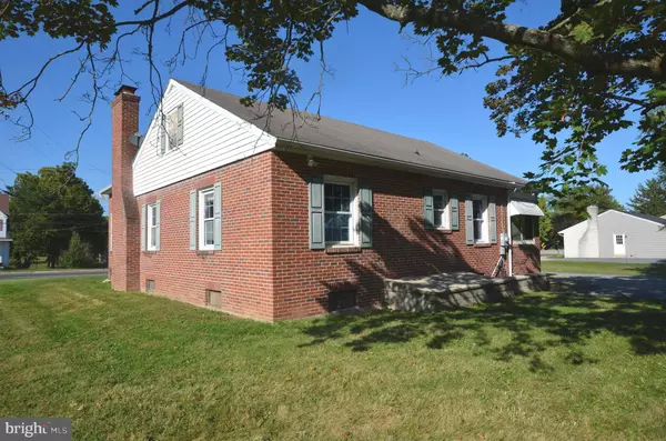 Arendtsville, PA 17303,215 MAIN STREET