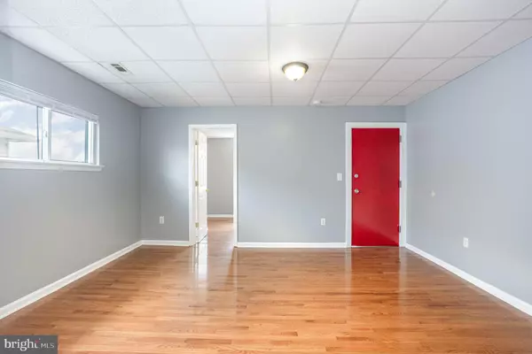 Baltimore, MD 21215,4002 OAKFORD AVE