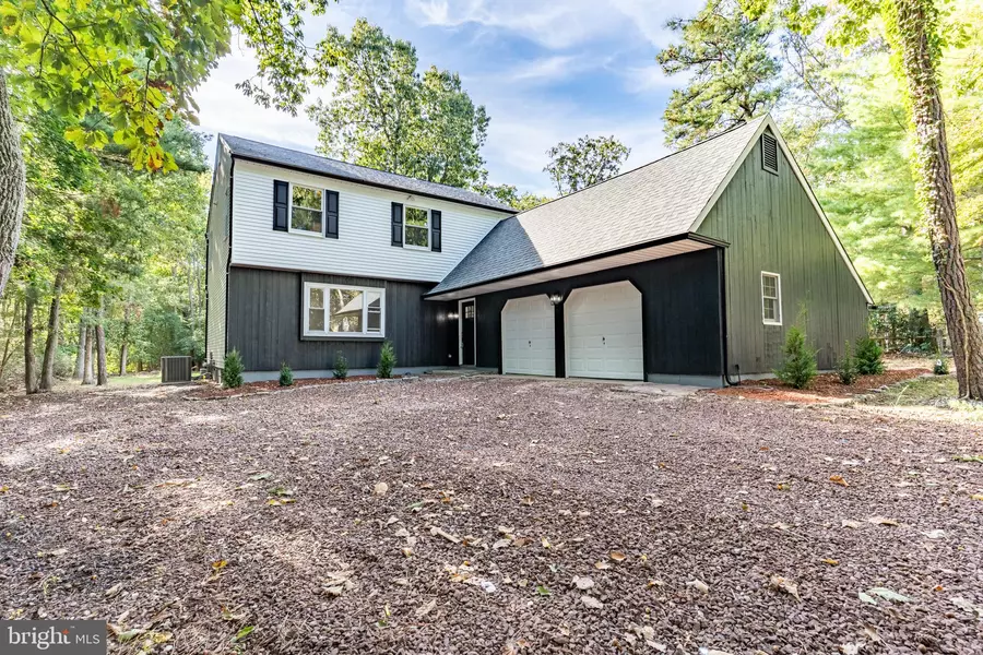 9 HAWTHORNE DR, Medford, NJ 08055