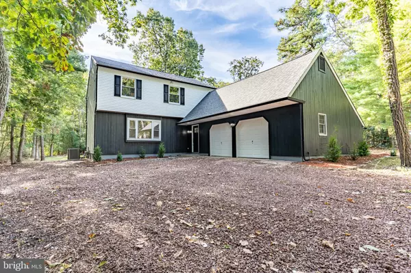 9 HAWTHORNE DR, Medford, NJ 08055