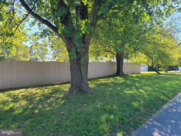 Delta, PA 17314,216 MEADOW TRL