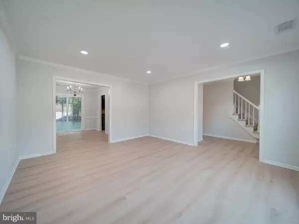 Laurel, MD 20708,12009 AMBLEWOOD DR